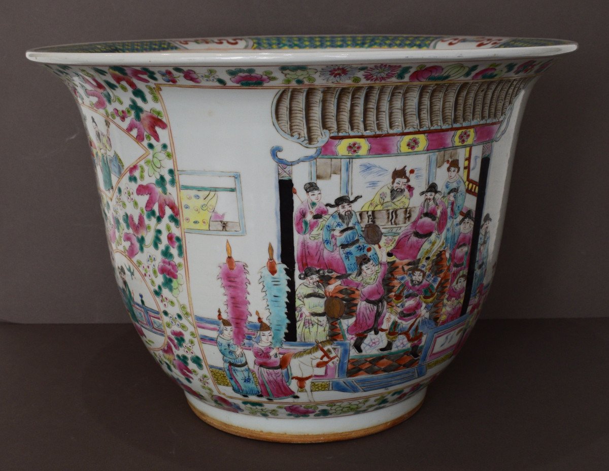 Large Chinese Porcelain Cache Pot-photo-5