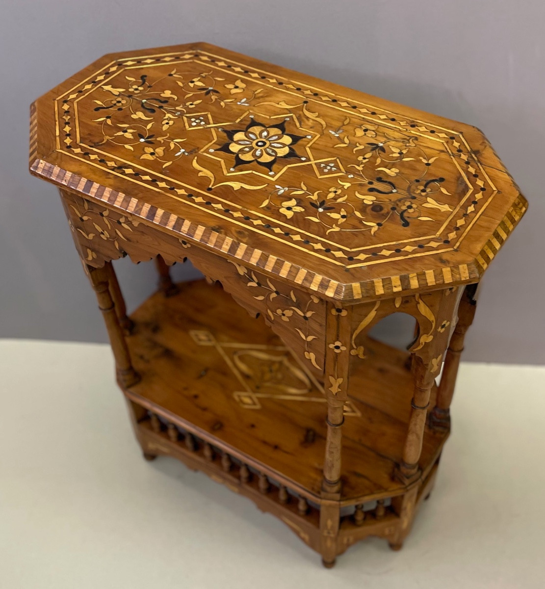 Oriental Pedestal Table With Hexagonal Shape In Wood Frame And Marquetry-photo-4