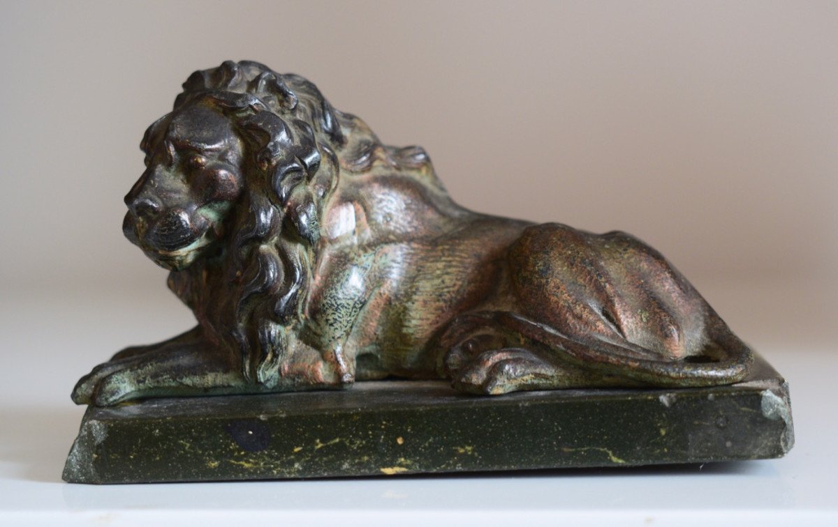 Lion En Bronze 18 Eme Siecle