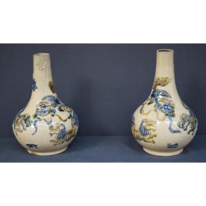 Paire De Vases En Ceramique De Bat Trang