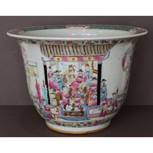 Large Chinese Porcelain Cache Pot