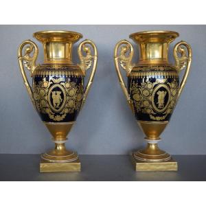 Paire De Vases En Porcelaine De Paris Attribués A Darte Freres