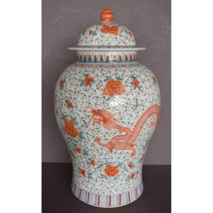 China Large Vase Covered With Enamels From The Rose Family