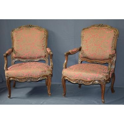 Large Pair Of Louis XV Style Armchair In Natural Wood
