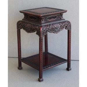 Small Presentation Stand In Cinnabar Lacquer