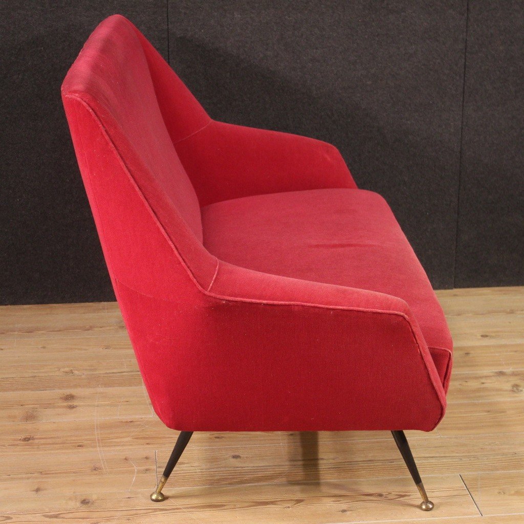 Italian Sofa In Red Velvet From The 60s-photo-5