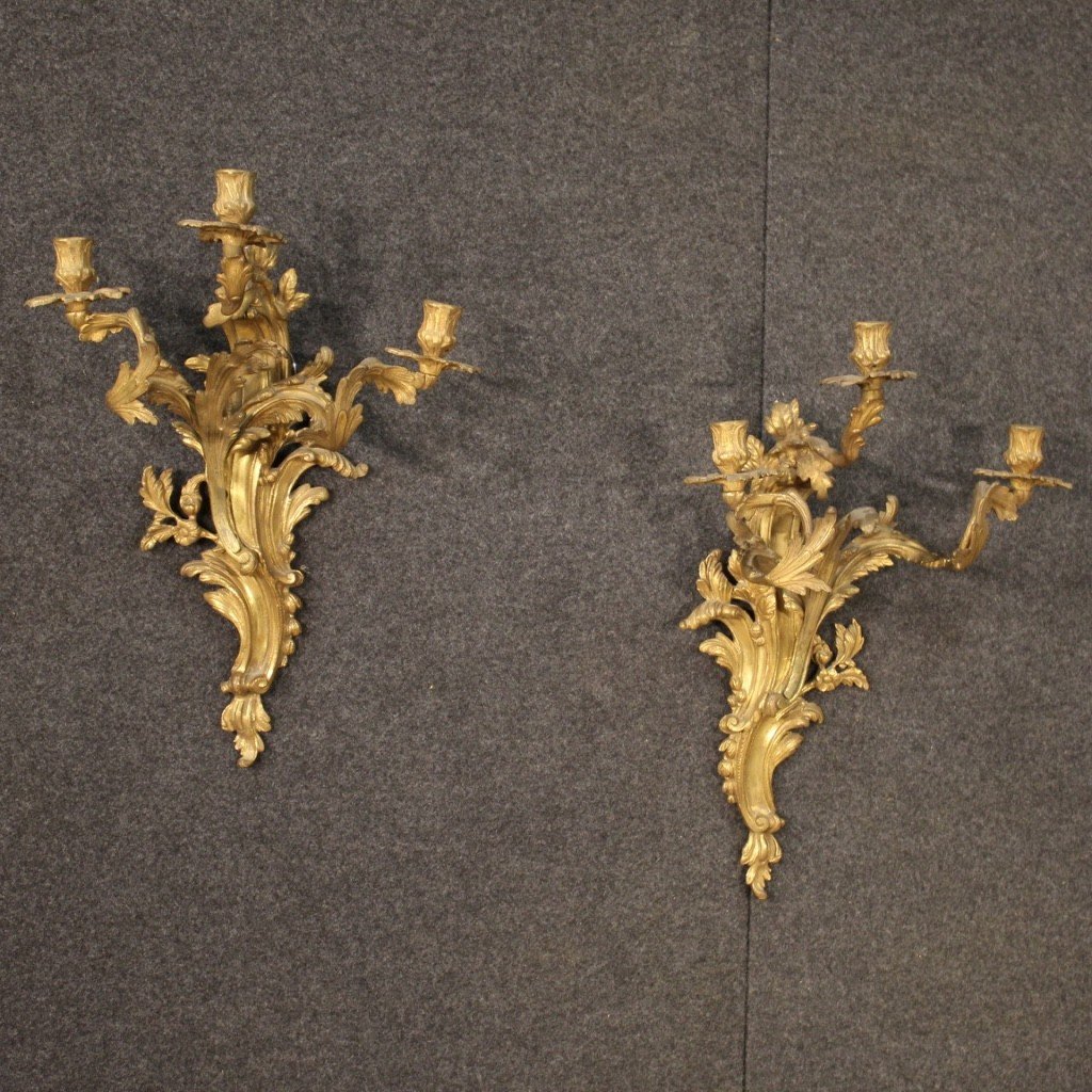 Pair Of Wall Lights In Gilt Bronze In Louis XV Style