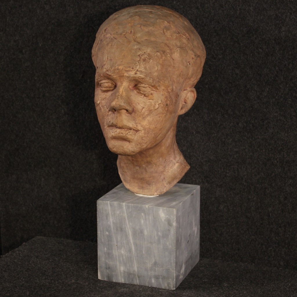 Sculpture italienne en terre cuite avec socle en marbre