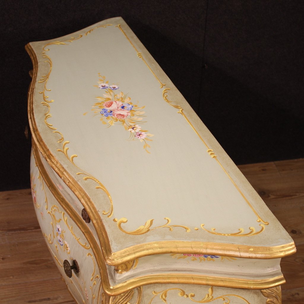 Commode vénitienne laquée, peinte et dorée du 20ème siècle-photo-5