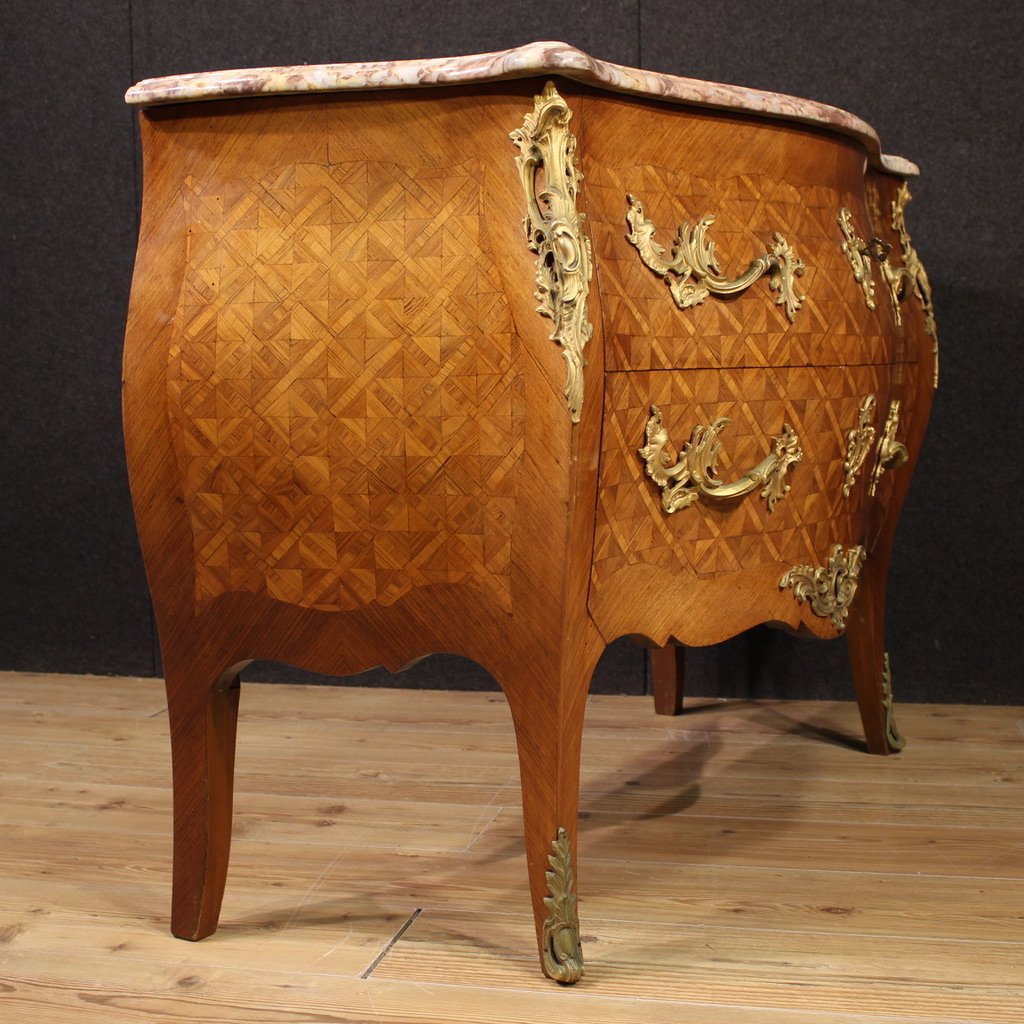 Commode française marquetée avec dessus en marbre du 20ème siècle-photo-3