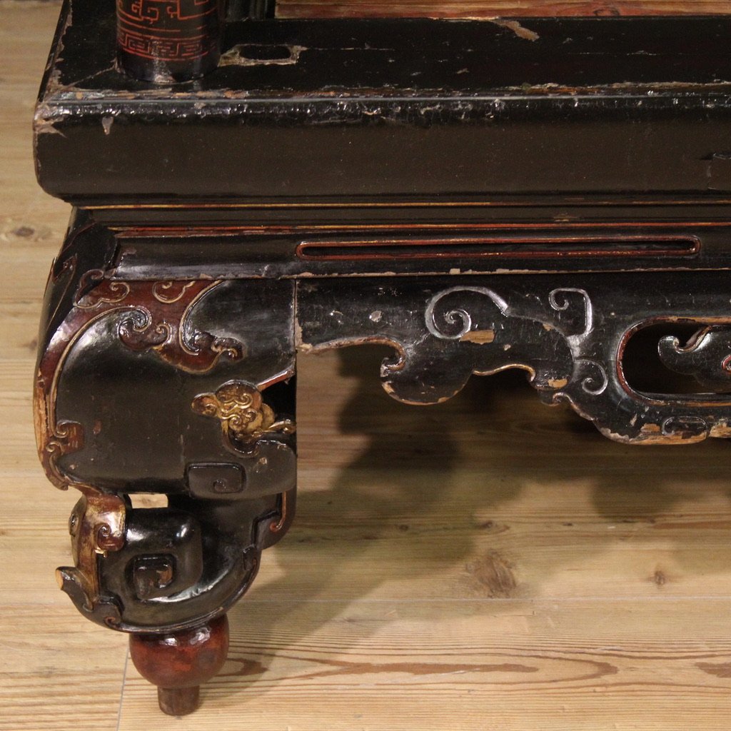 Great 19th Century Lacquered And Gilded Chinese Opium Bed-photo-2