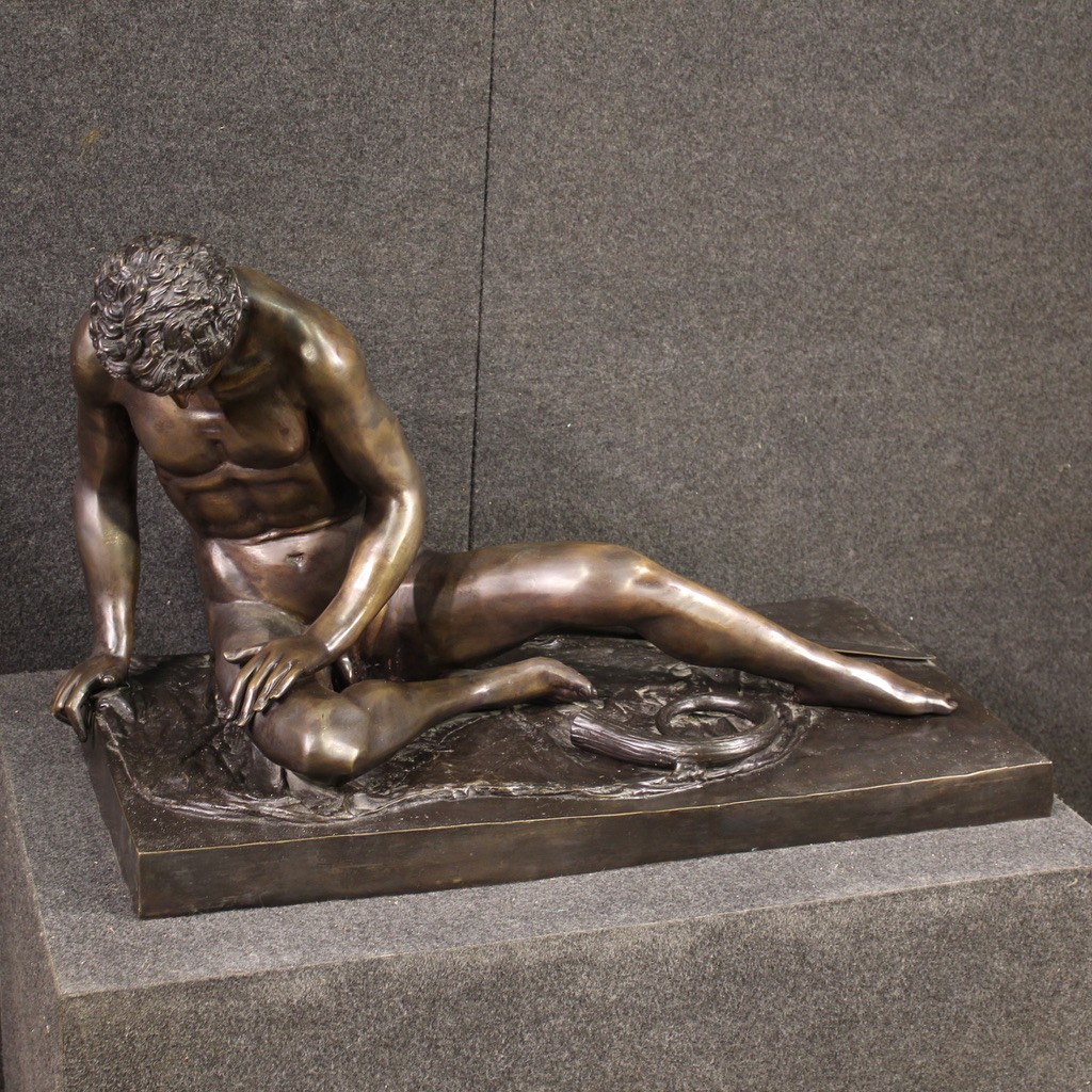 Grande sculpture en bronze du 20ème siècle, Gaulois mourant