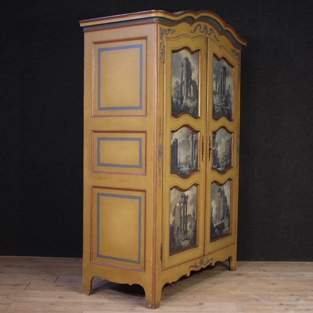 Small Lacquered, Gilded And Painted Piedmontese Wardrobe From The 20th Century-photo-6