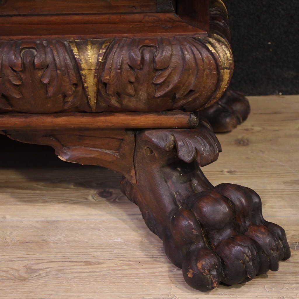 Coffre toscane à urne du 20ème siècle-photo-1