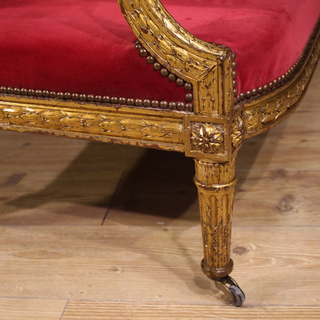 Ancien canapé français en velours rouge du 19ème siècle-photo-5