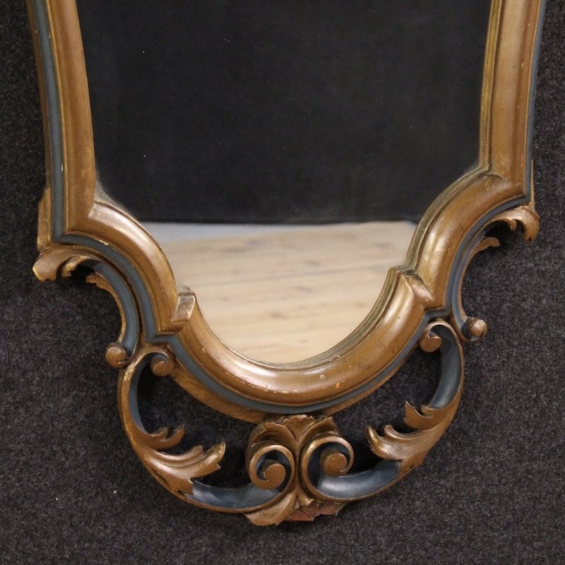 Miroir italien laqué et doré de style Louis XV du 20ème siècle-photo-1