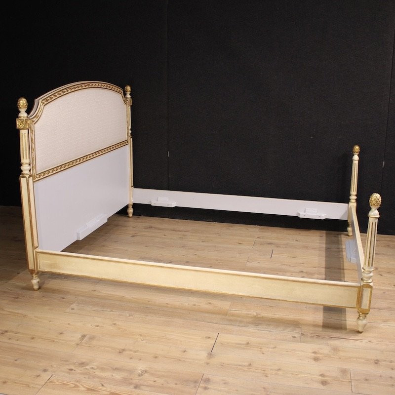 Lit double laqué et doré de style Louis XVI-photo-8