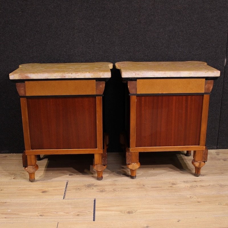Paire de tables de chevet italiennes avec dessus en marbre du 20ème siècle-photo-4