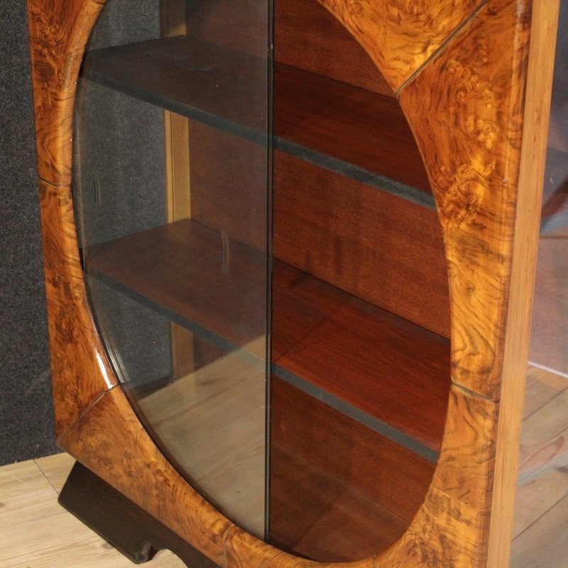 Vitrine italienne en noyer du 20ème siècle-photo-5