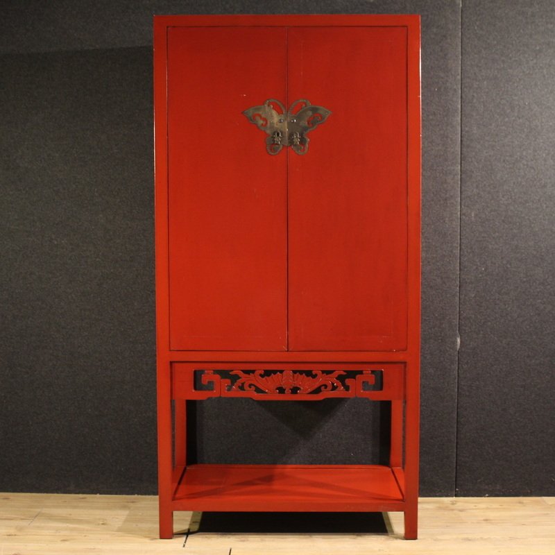 Armoire chinoise laquée de la seconde moitié du 20ème siècle-photo-2