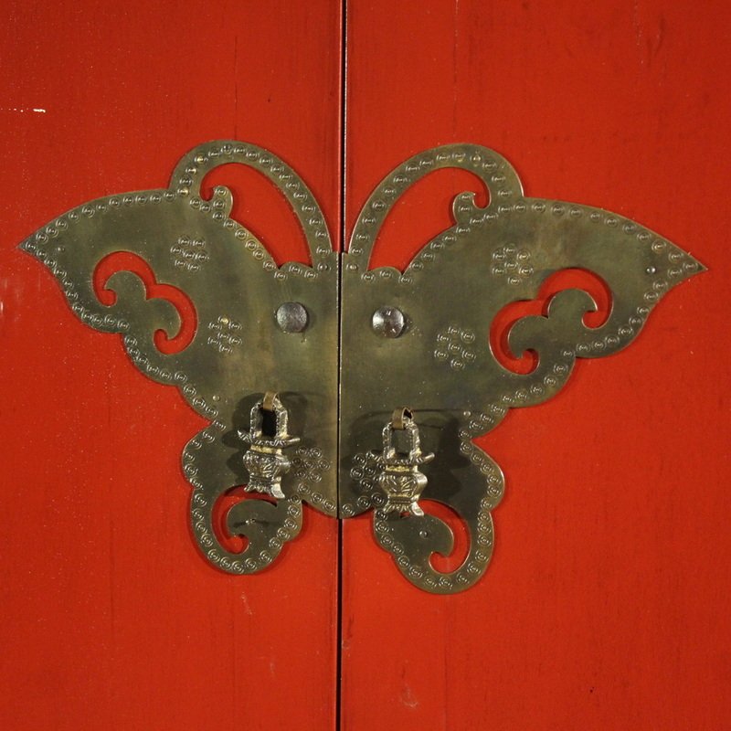 Armoire chinoise laquée de la seconde moitié du 20ème siècle-photo-3