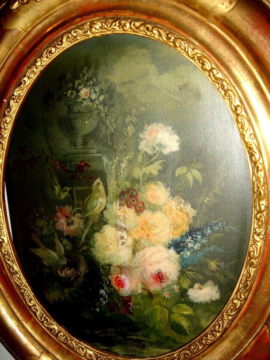 Fall (sheaf Or Bouquet) Of Roses With Vase And Bird In A Garden H/panel Oval Golden Frame-photo-2