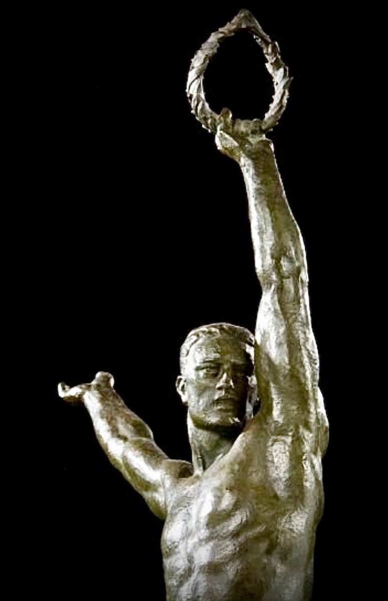 Jeux Olympiques  Bronze De Pierre Le Faguays 1892/1962  "victoire "-photo-2