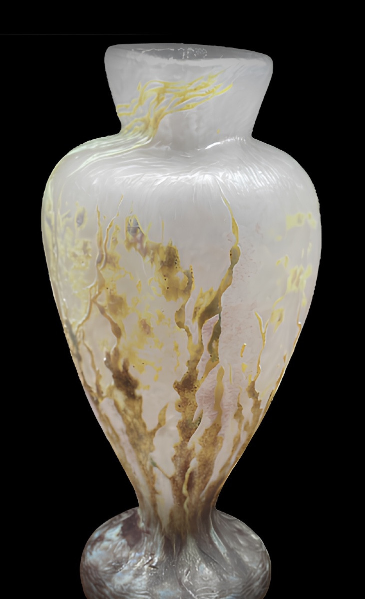 Daum Nancy Vase With Marine-themed Decoration