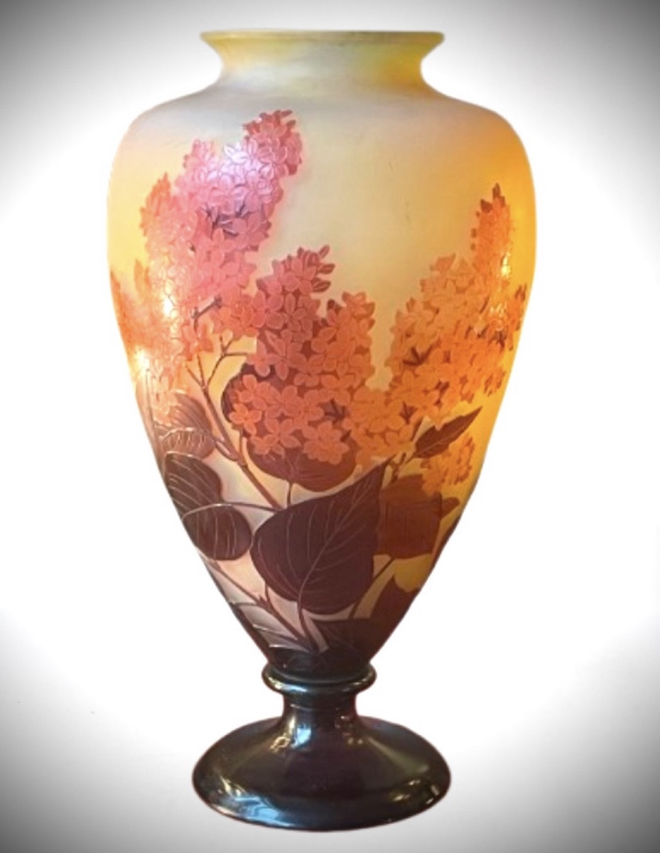 Gallé vase à décor de lilas