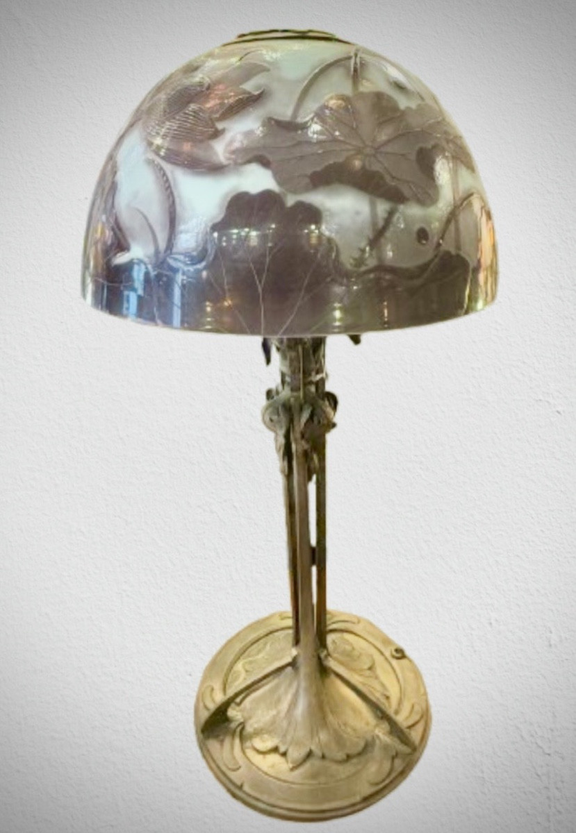 Gallé Lamp With Lotus Design-photo-4