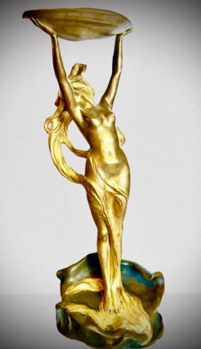 Art Nouveau-period Bronze Figure Of A Woman From Louchet -photo-4