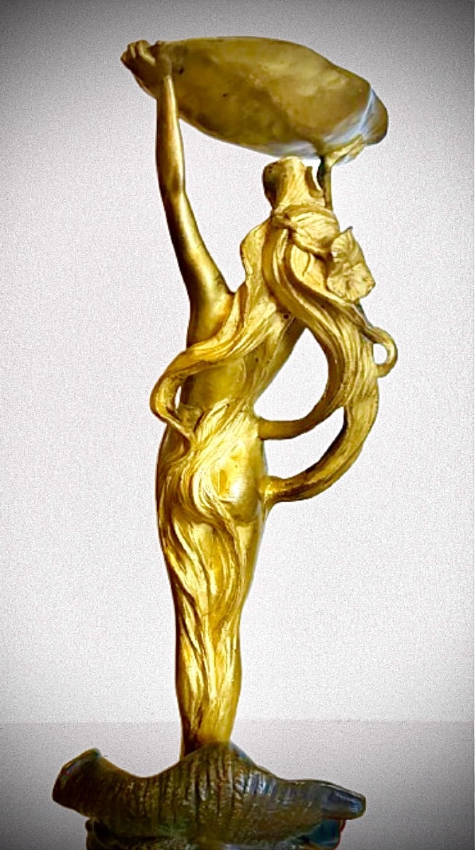 Art Nouveau-period Bronze Figure Of A Woman From Louchet -photo-3