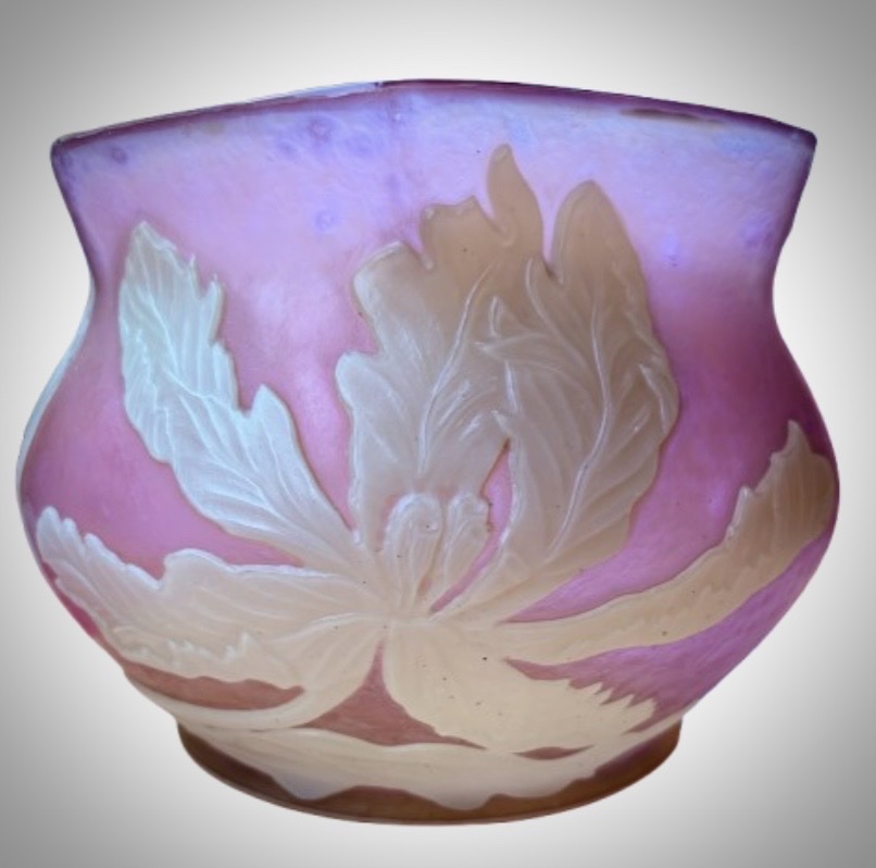Vase From The Art Glassworks Of Lorraine 