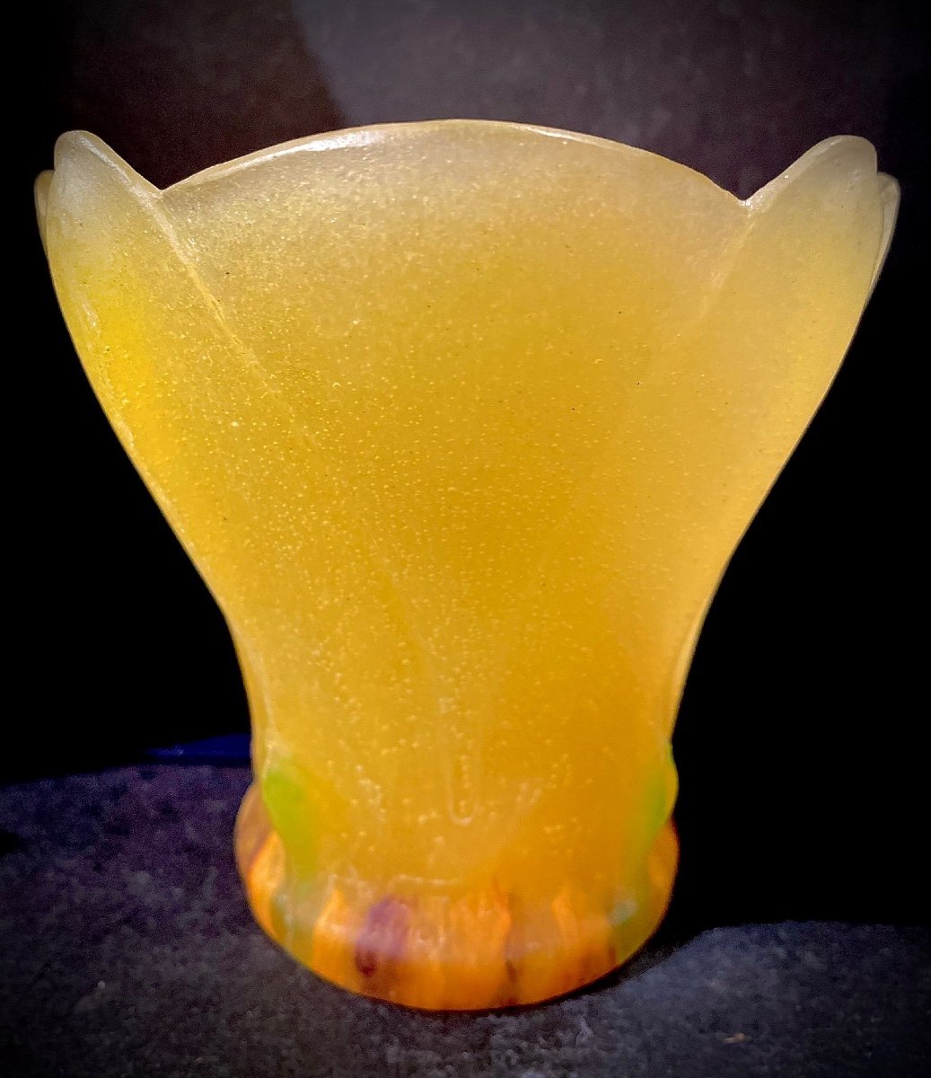 Vase En Pate De Verre En Forme De Lotus De Walter -photo-2