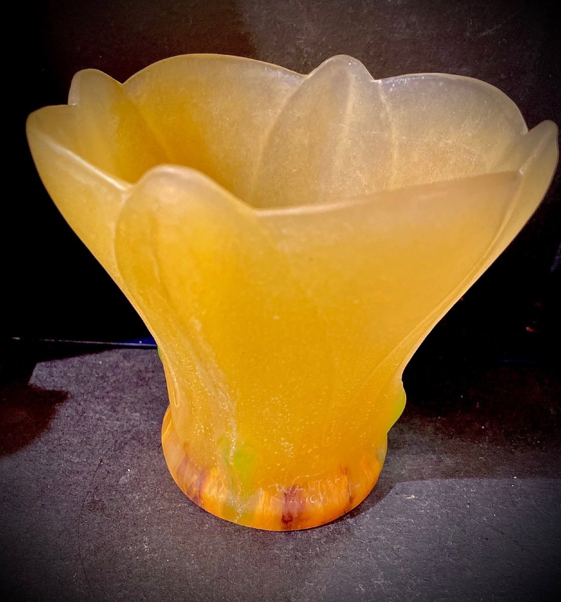 Vase En Pate De Verre En Forme De Lotus De Walter -photo-2