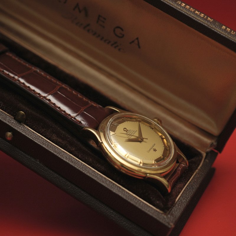 Vintage Omega Constellation De Luxe Pie Pan Automatic 18kt Yellow Gold Watch -1952--photo-2