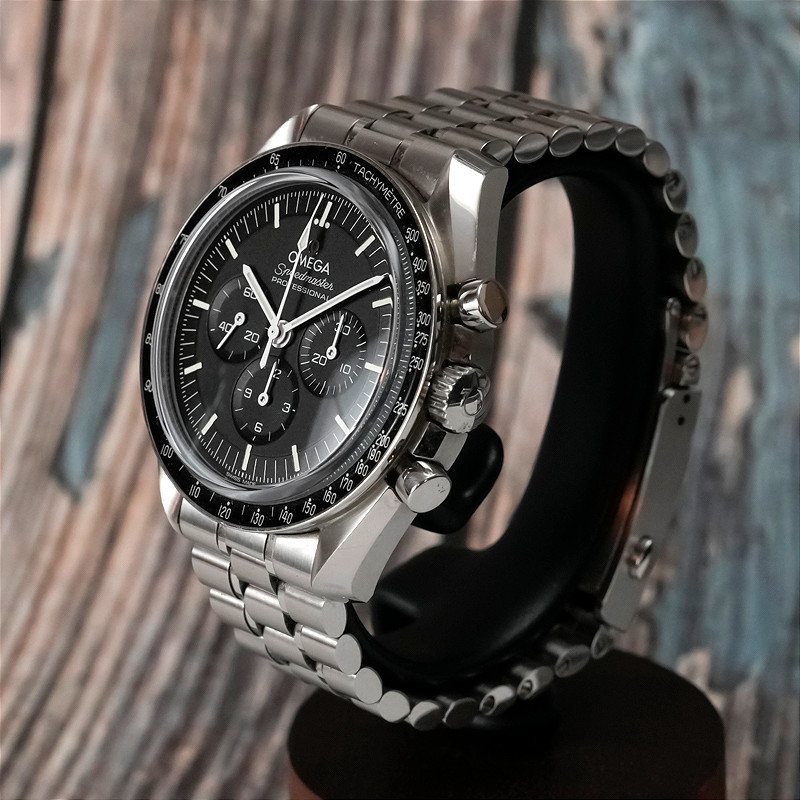 Omega Speedmaster Moonwatch Professional -2020- -photo-3