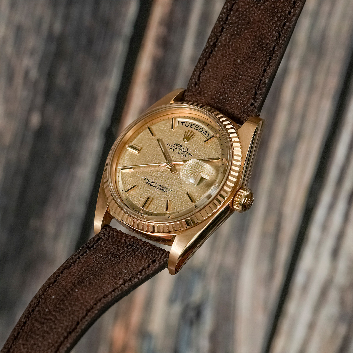 Rolex Day-Date Or Jaune 18kts Cadran OT Pie Pan Lin -1975--photo-4