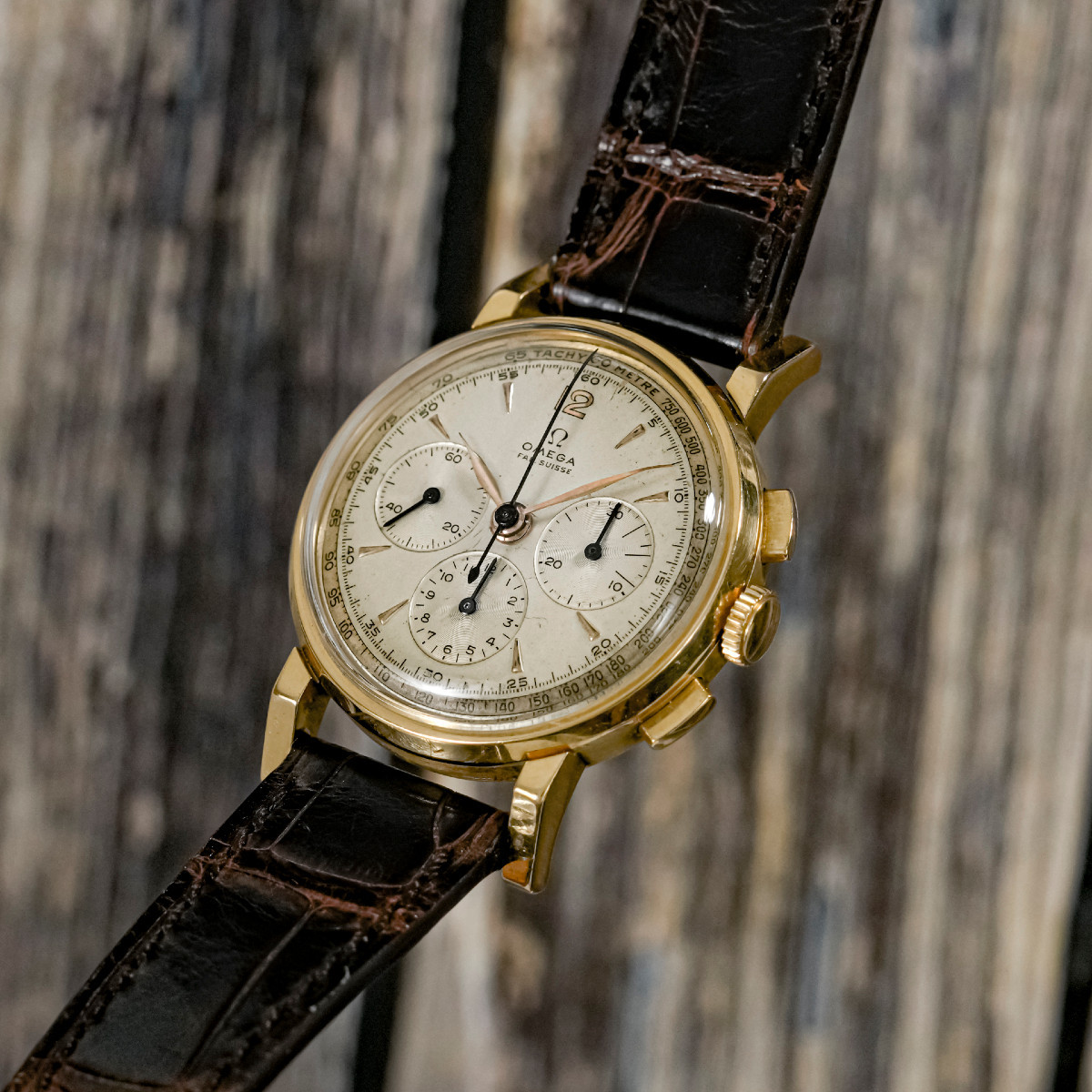 Omega Chronographe Or Jaune 18kts -1947- -photo-2