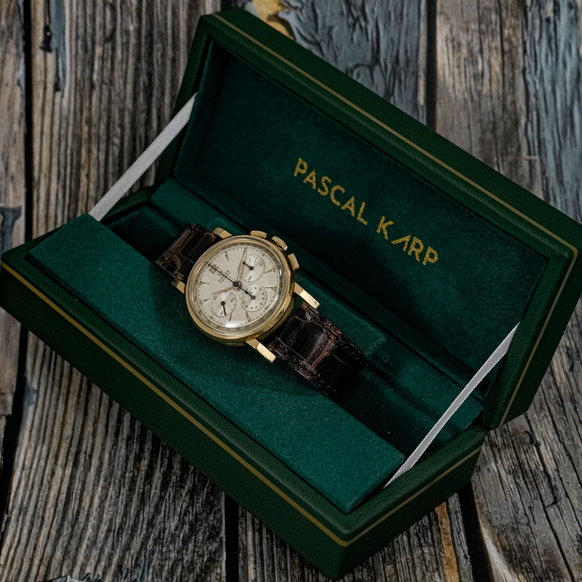 Omega Chronographe Or Jaune 18kts -1947- -photo-4