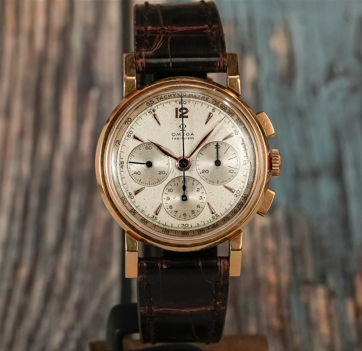 Omega Chronographe Or Jaune 18kts -1947- 