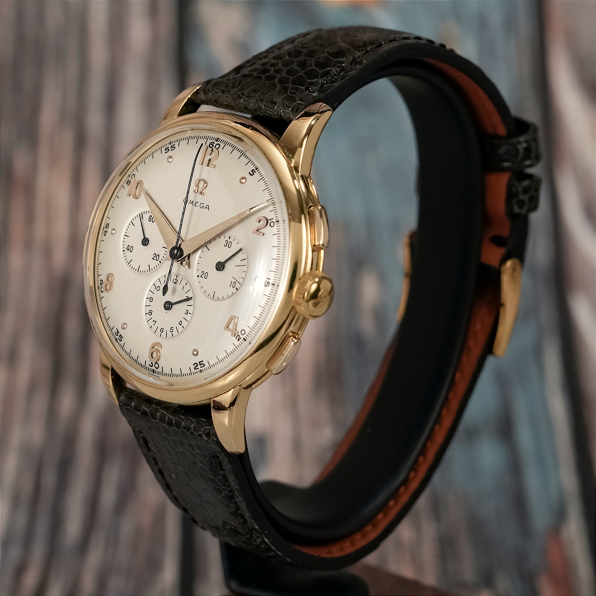 Omega Chronographe Jumbo Or Jaune 18K -1951- -photo-2