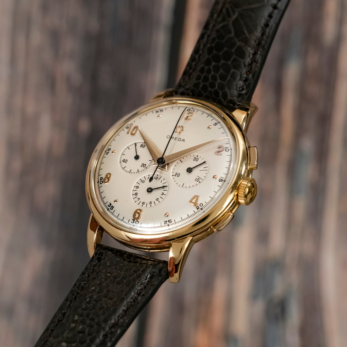 Omega Chronographe Jumbo Or Jaune 18K -1951- -photo-4