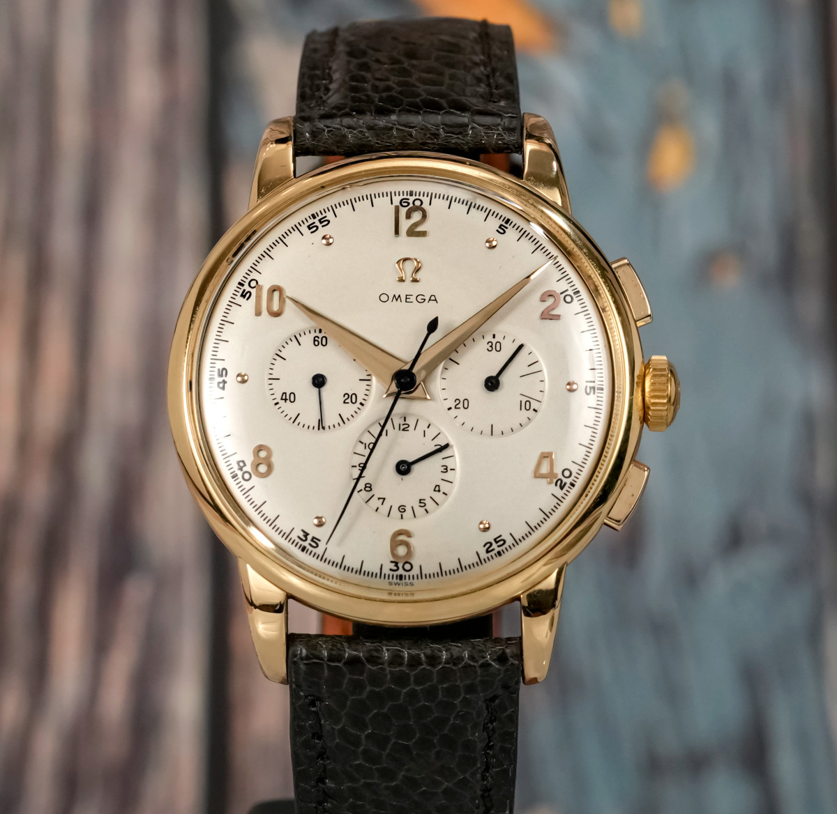 Omega Chronographe Jumbo Or Jaune 18K -1951- 