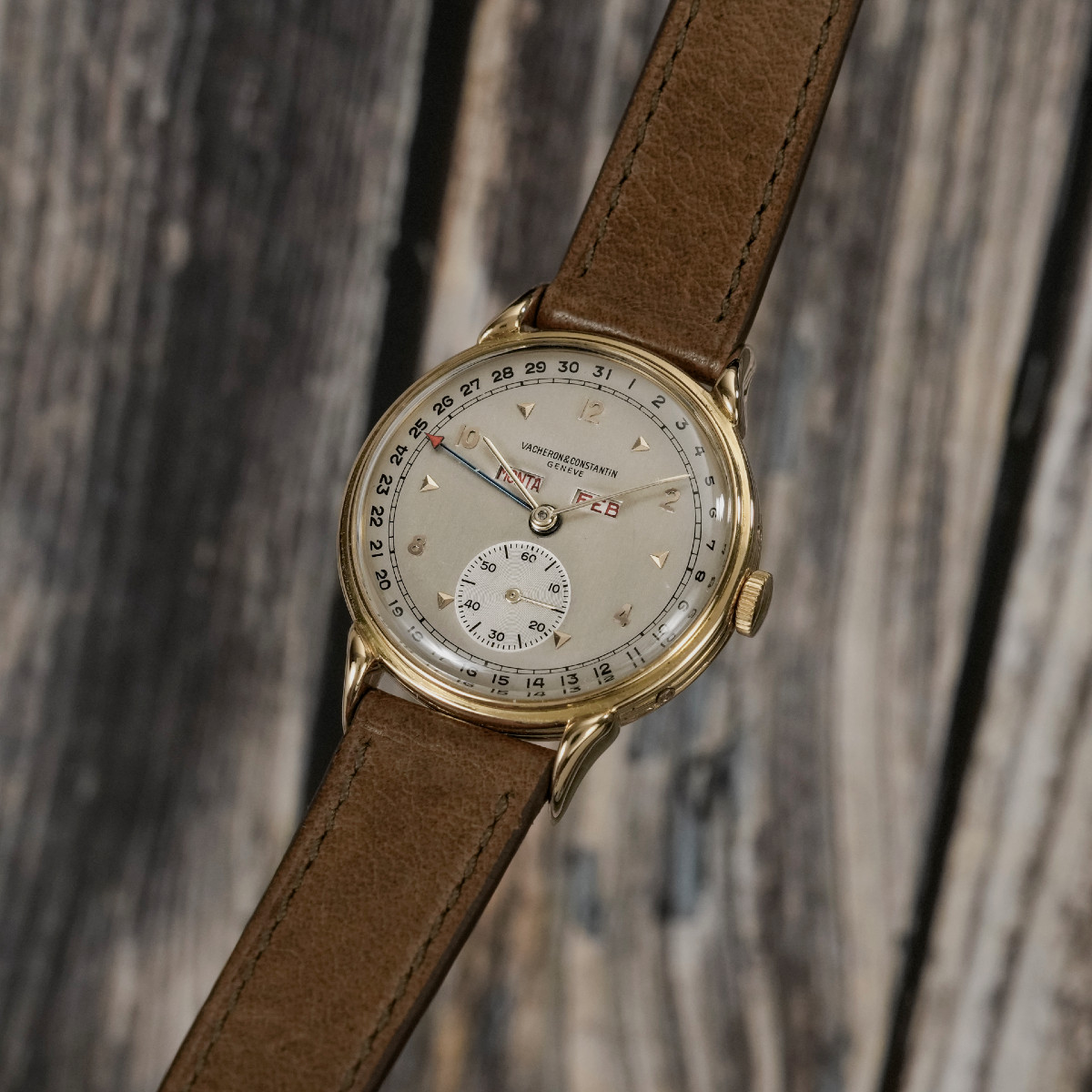 Vacheron Constantin Triple-Date or jaune 18 K -1945--photo-4