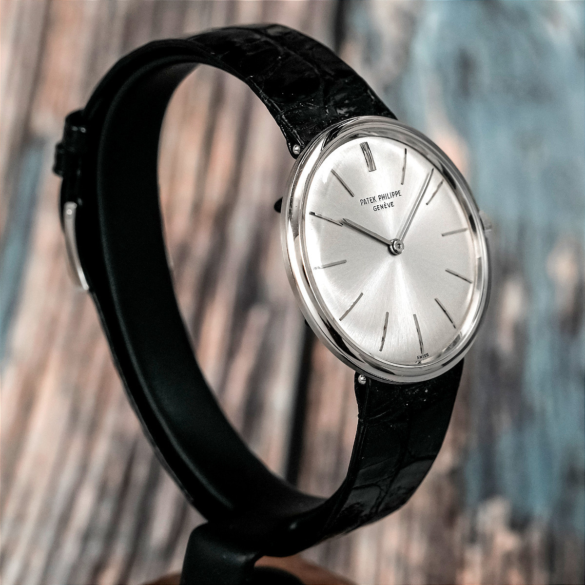 Patek Philippe Calatrava “disco Volante” 18k White Gold -1964- -photo-3