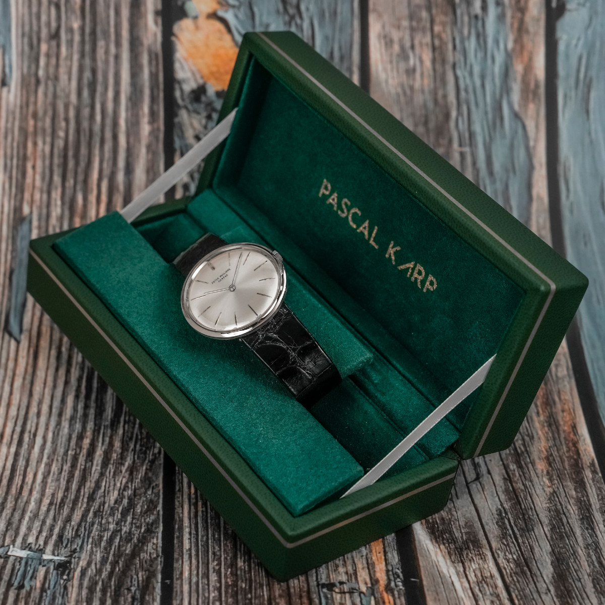 Patek Philippe Calatrava “disco Volante” 18k White Gold -1964- -photo-2