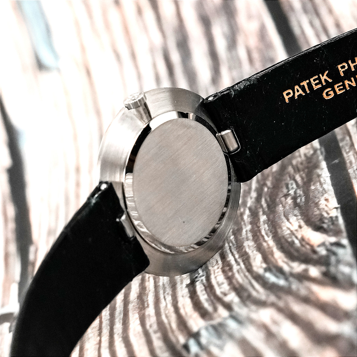 Patek Philippe Calatrava “disco Volante” 18k White Gold -1964- -photo-4