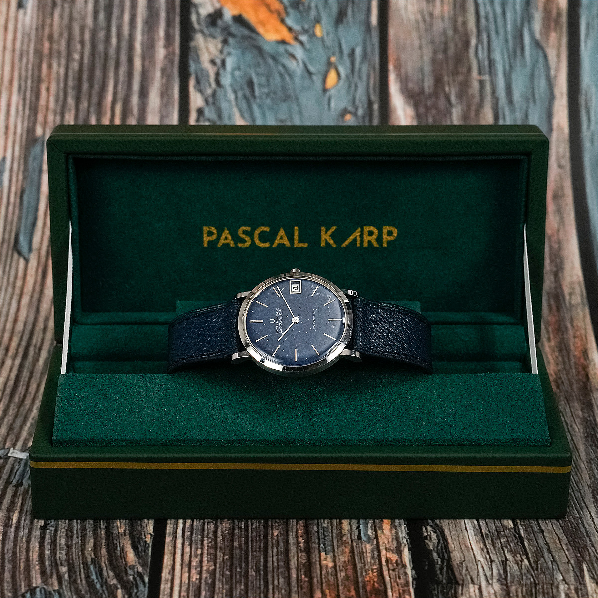 Universal Genève White Shadow Date NOS Acier Inoxydable -1980- -photo-1