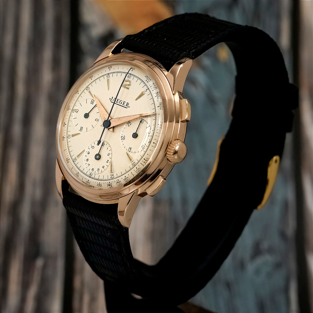 Jaeger-lecoultre Tri-compax Chronograph In 18k Yellow Gold - 1950-photo-2